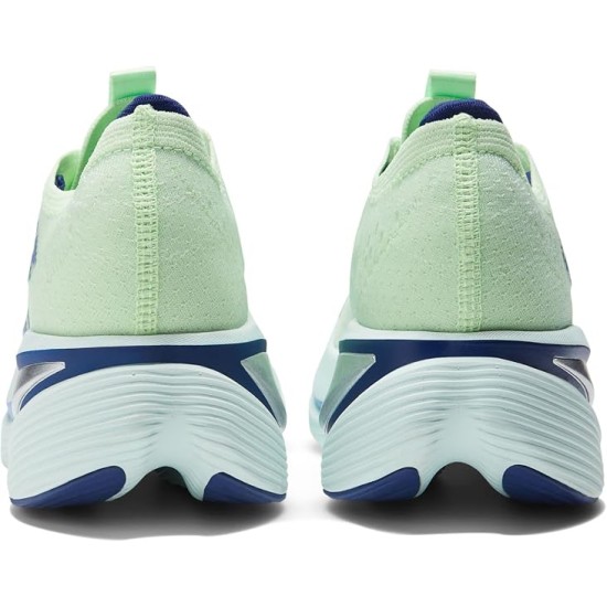 New Balance FuelCell SuperComp v2