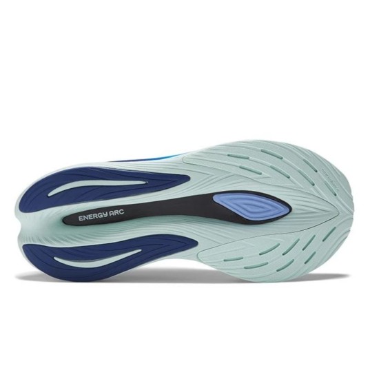 New Balance FuelCell SuperComp v2
